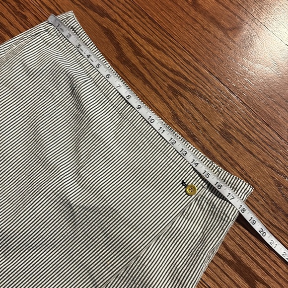 Jones New York women’s Black and White Striped skorts textured cotton size 10 - Picture 11 of 13